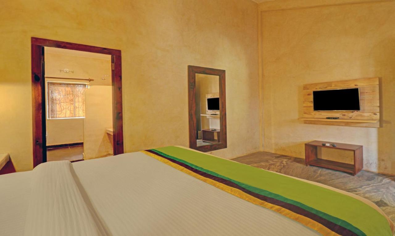 Treebo Morjim Banyan Resort Zewnętrze zdjęcie